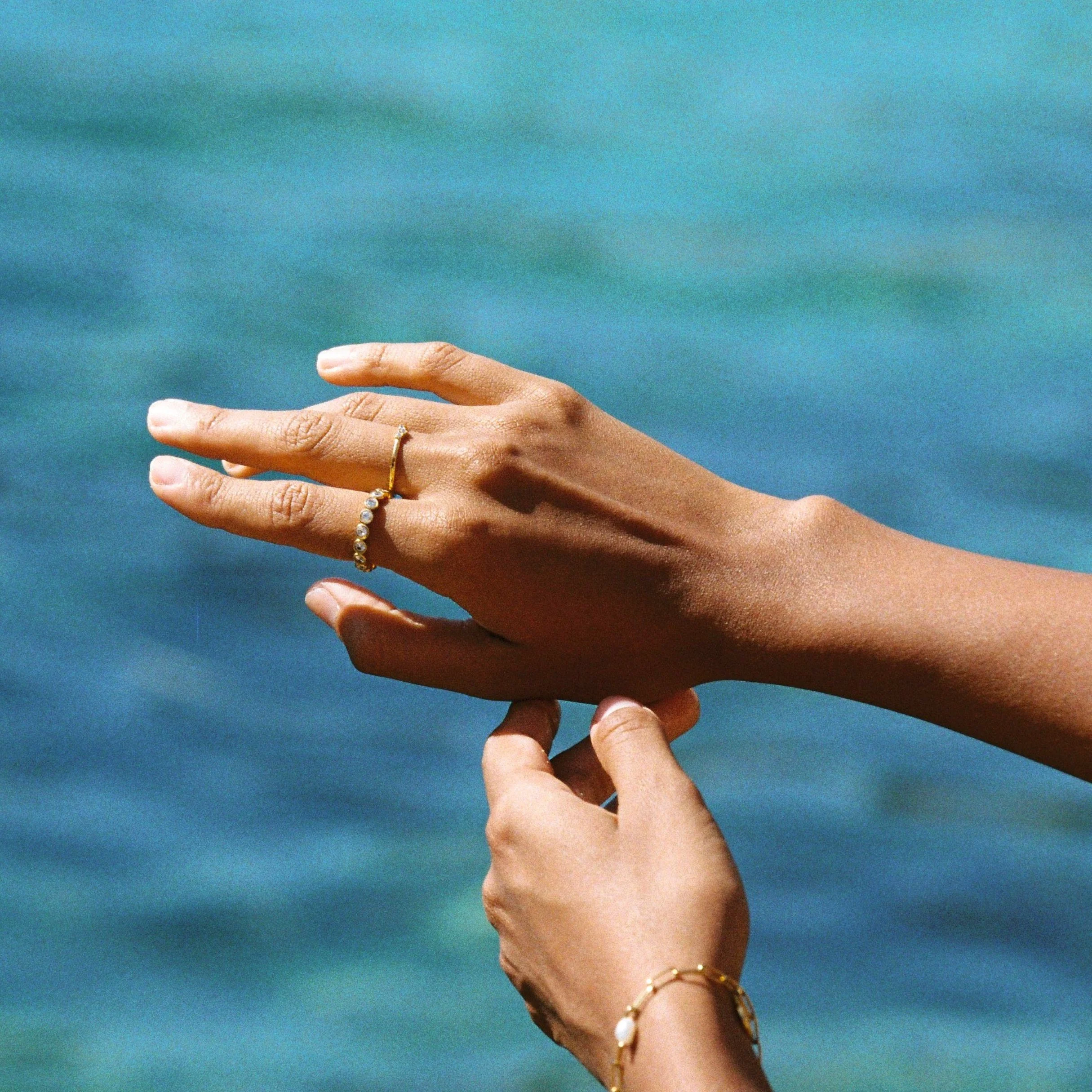 Beaded Sparkly Ring - Image 10
