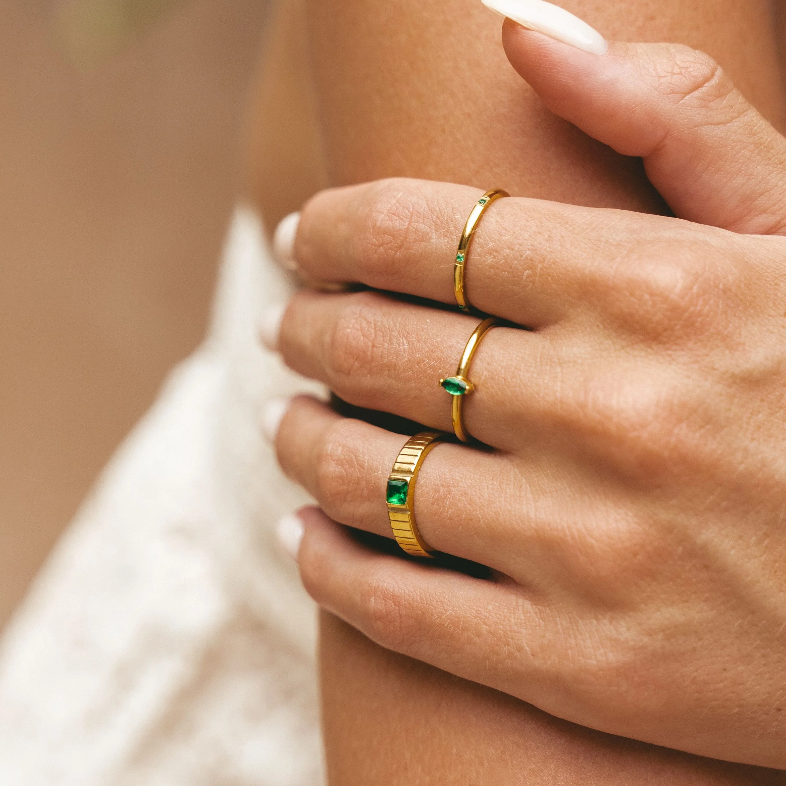 Dainty Emerald Ring - Image 4