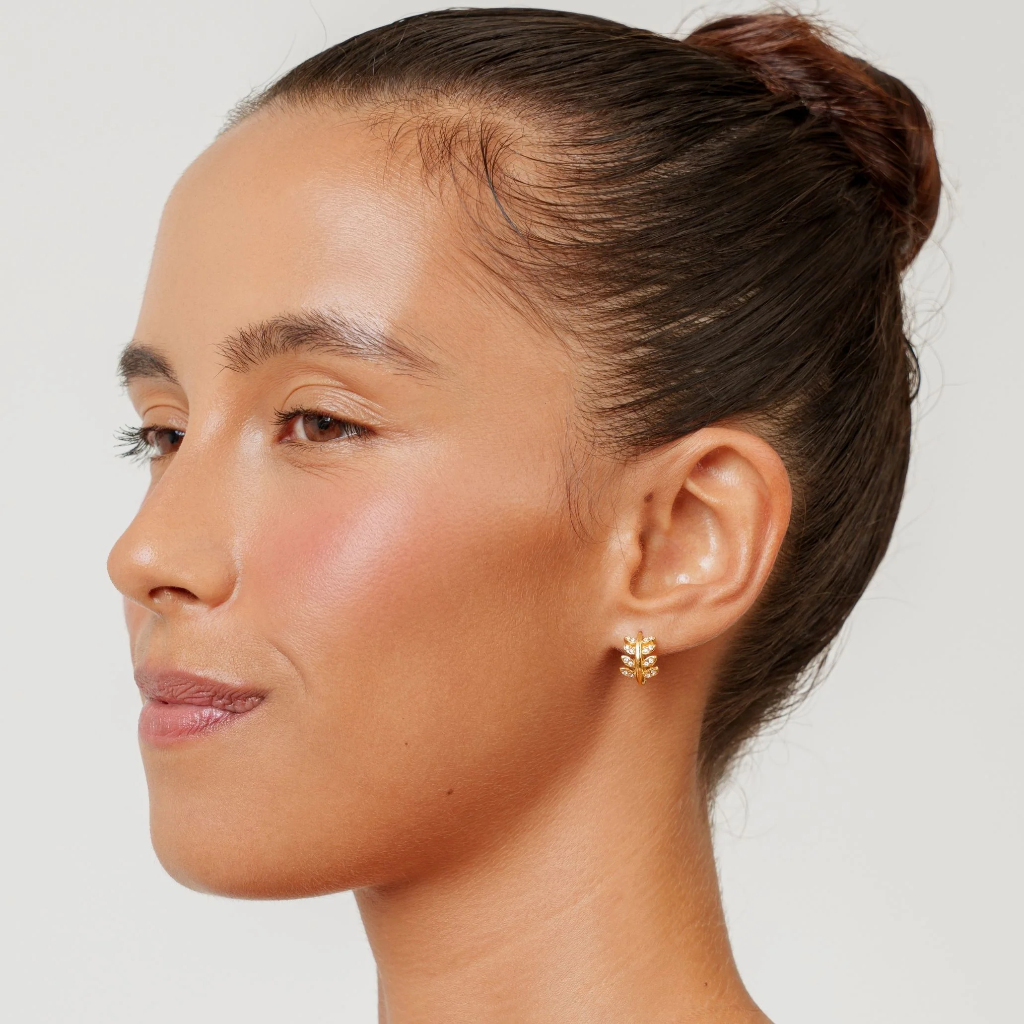 Daisy Hoops Earrings - Image 4