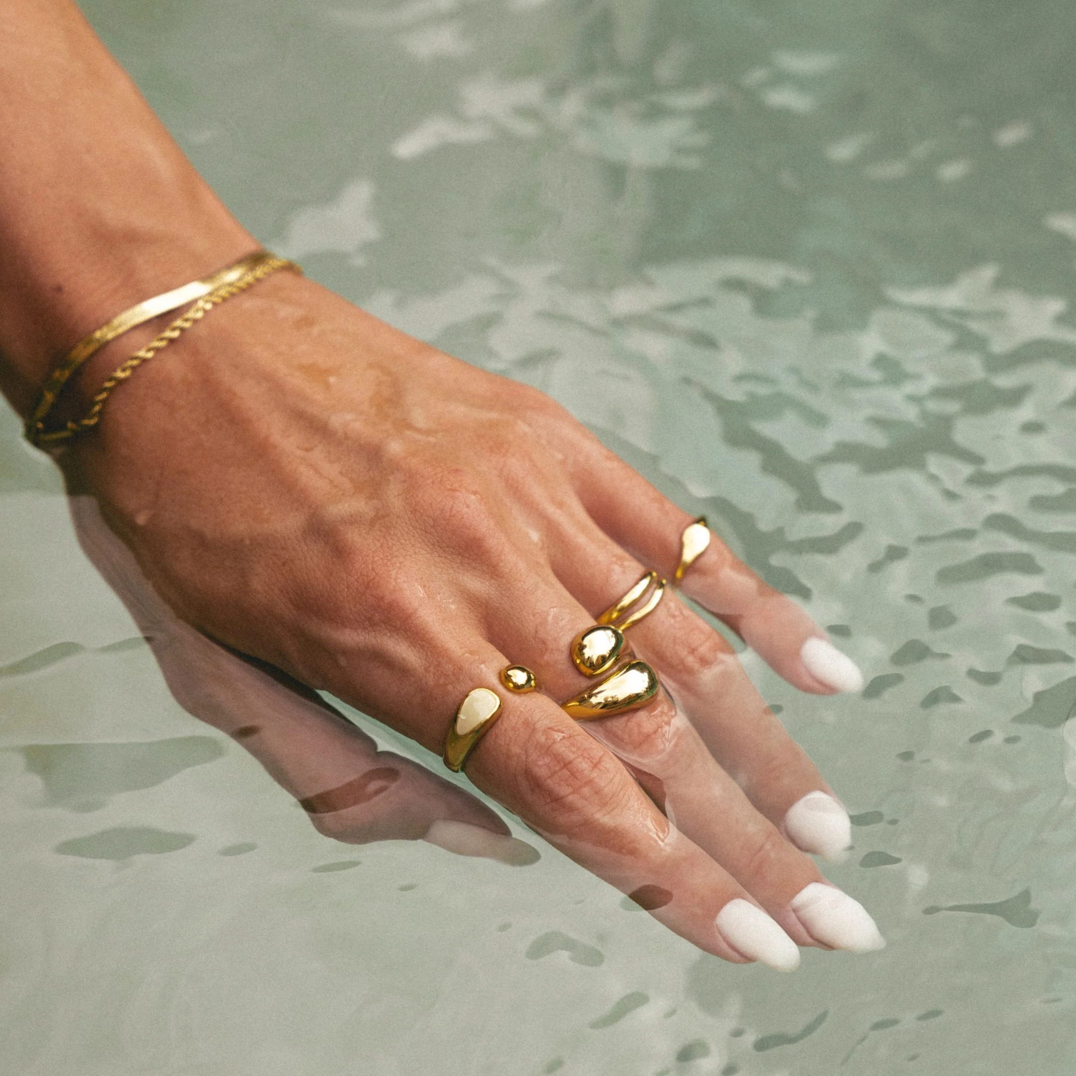 Double Twist Ring - Image 16