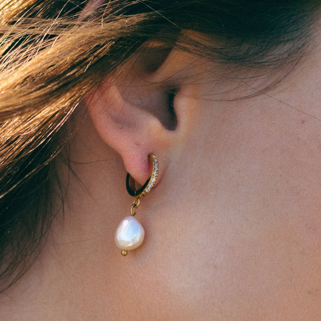 Freshwater Pearl Hoop Earrings - Image 9