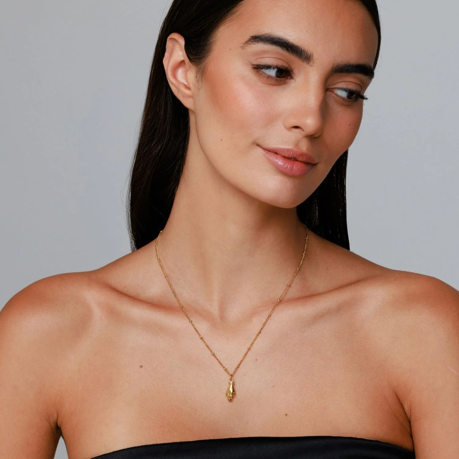 Guardian Hand Necklace - Image 6