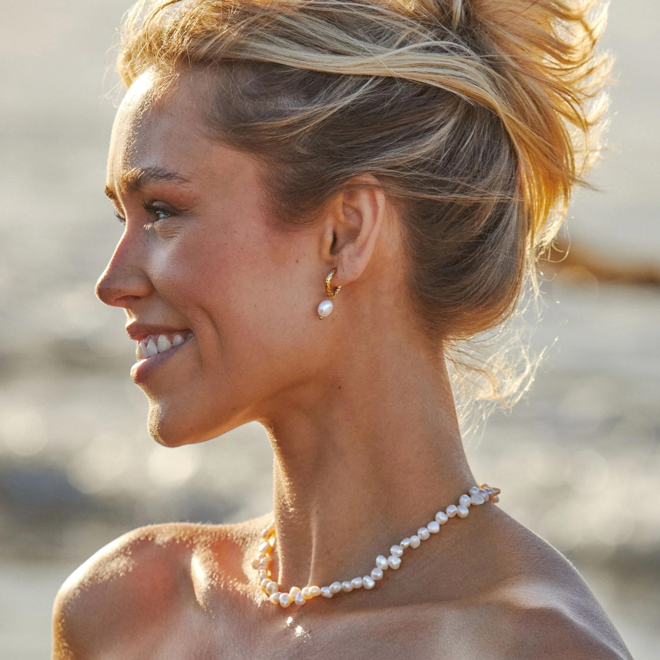 Hammered Pearl Hoop Earrings - Image 14