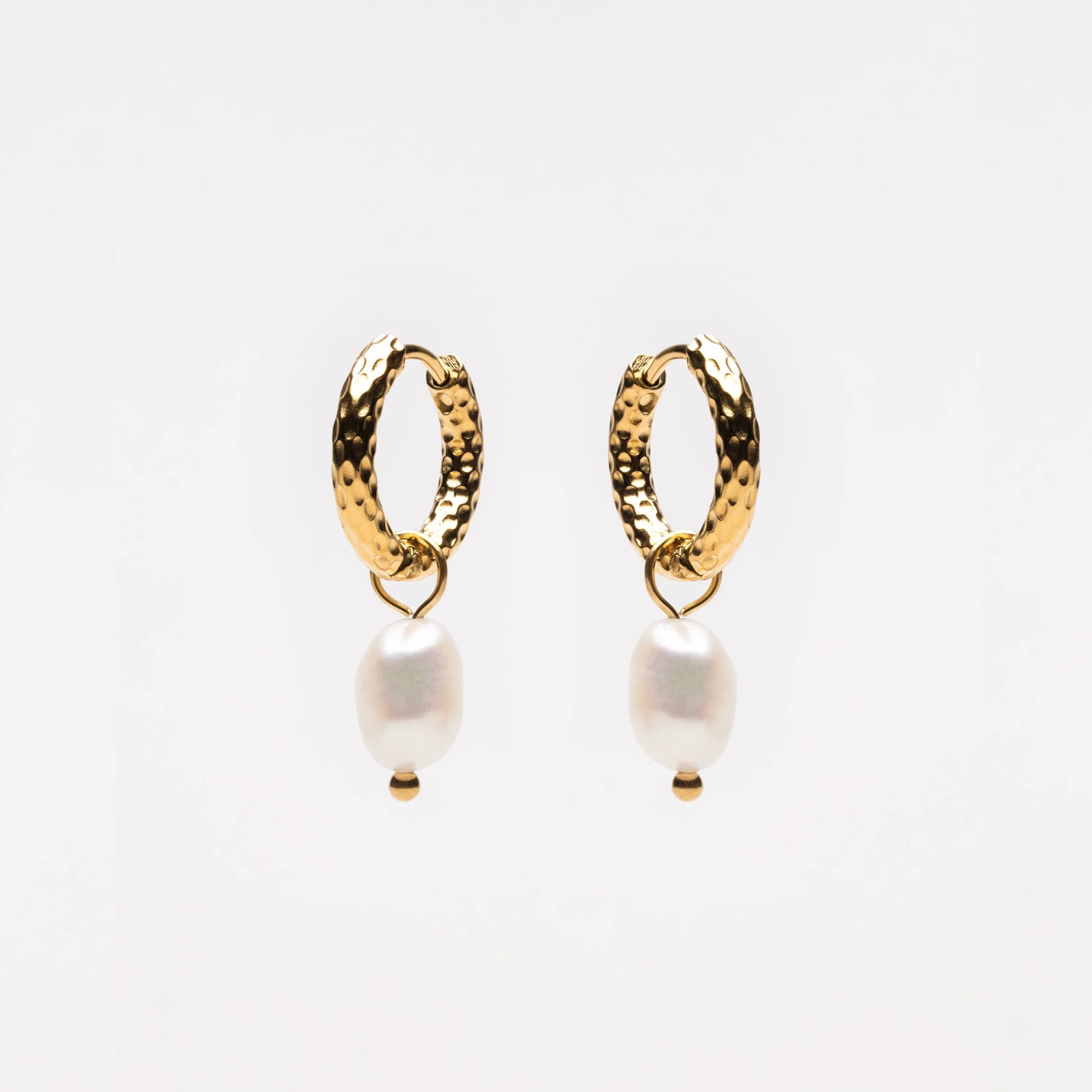Hammered Pearl Hoop Earrings - Image 8