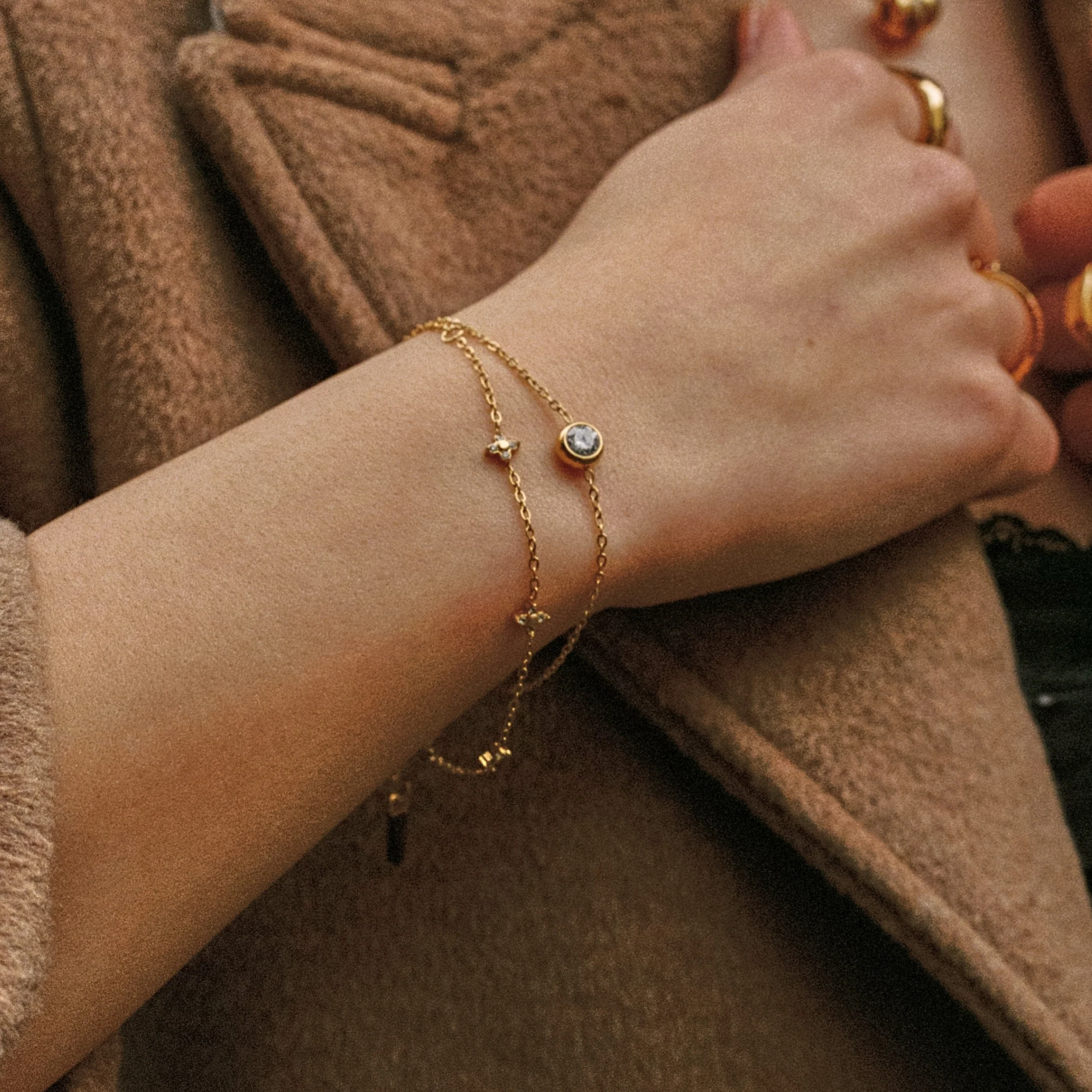 Quatrefoil Bracelet - Image 5