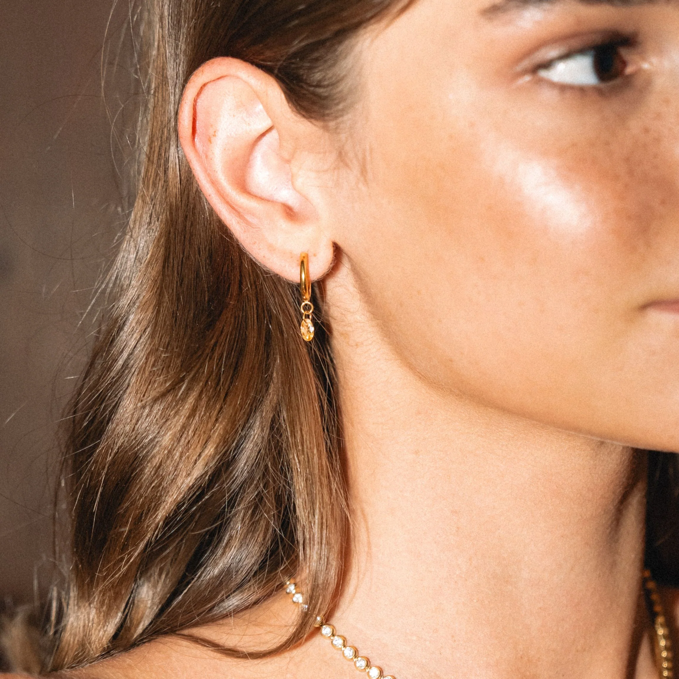 Rosé Drop Earrings - Image 4