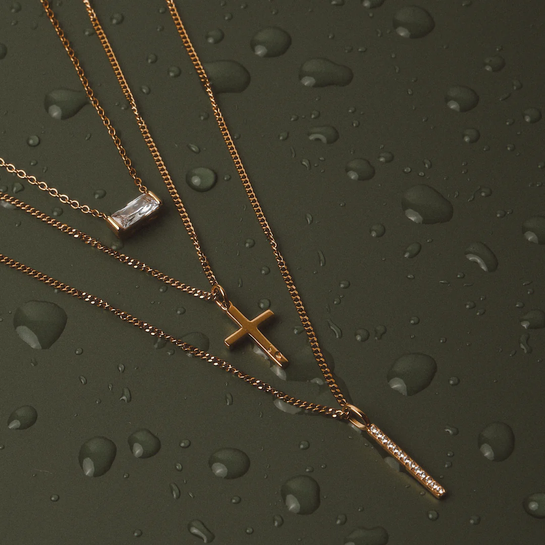 Sparkling Bar Necklace - Image 4