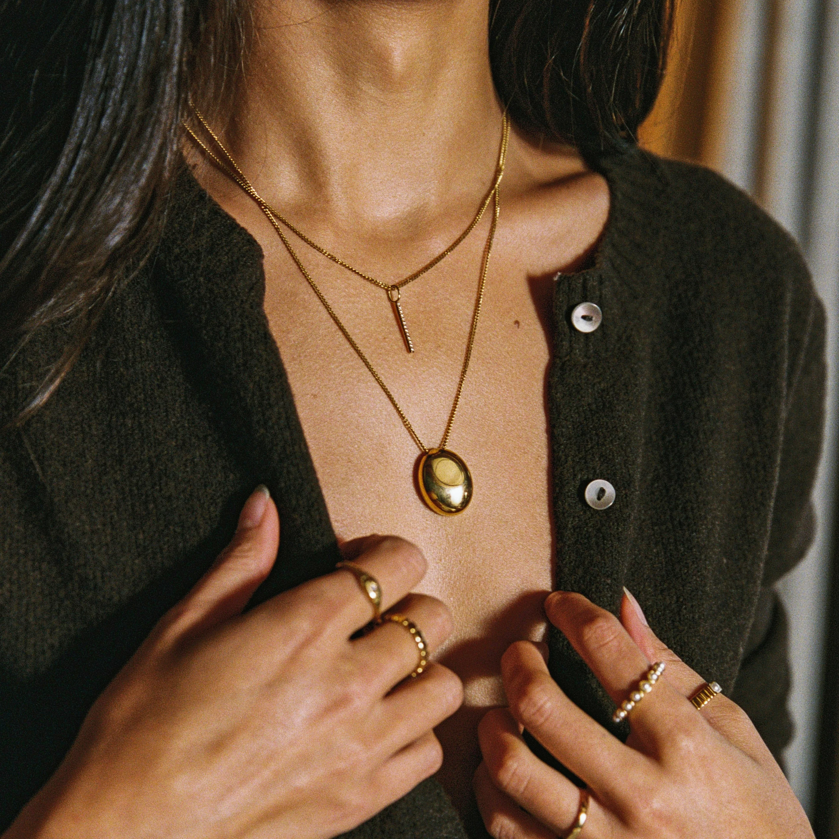 Sparkling Bar Necklace - Image 5