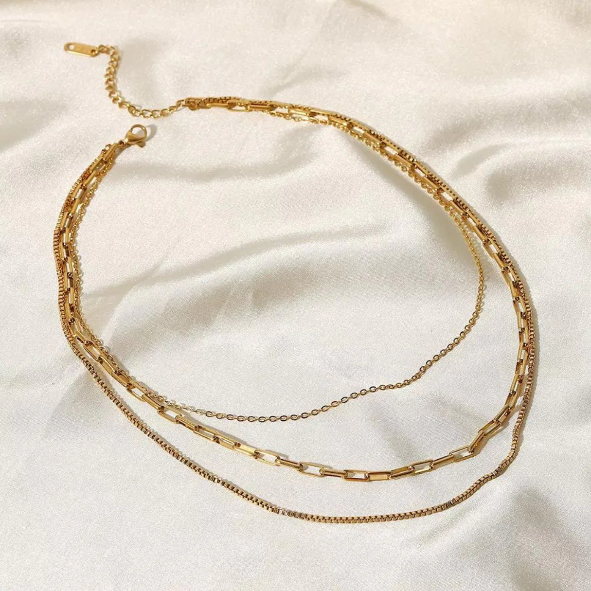 "Saona" Layered Necklace - Image 7