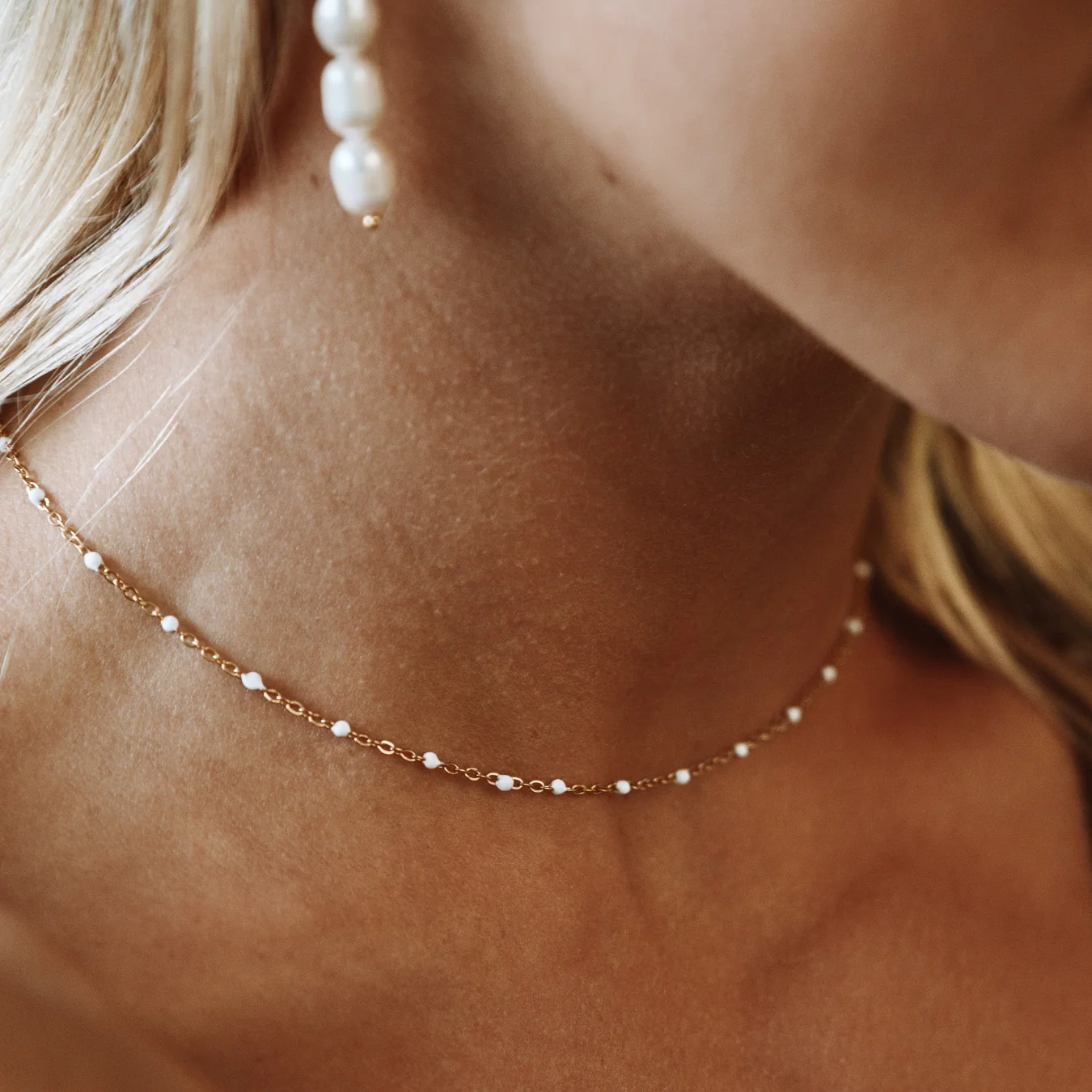 White Beaded Choker - Image 11