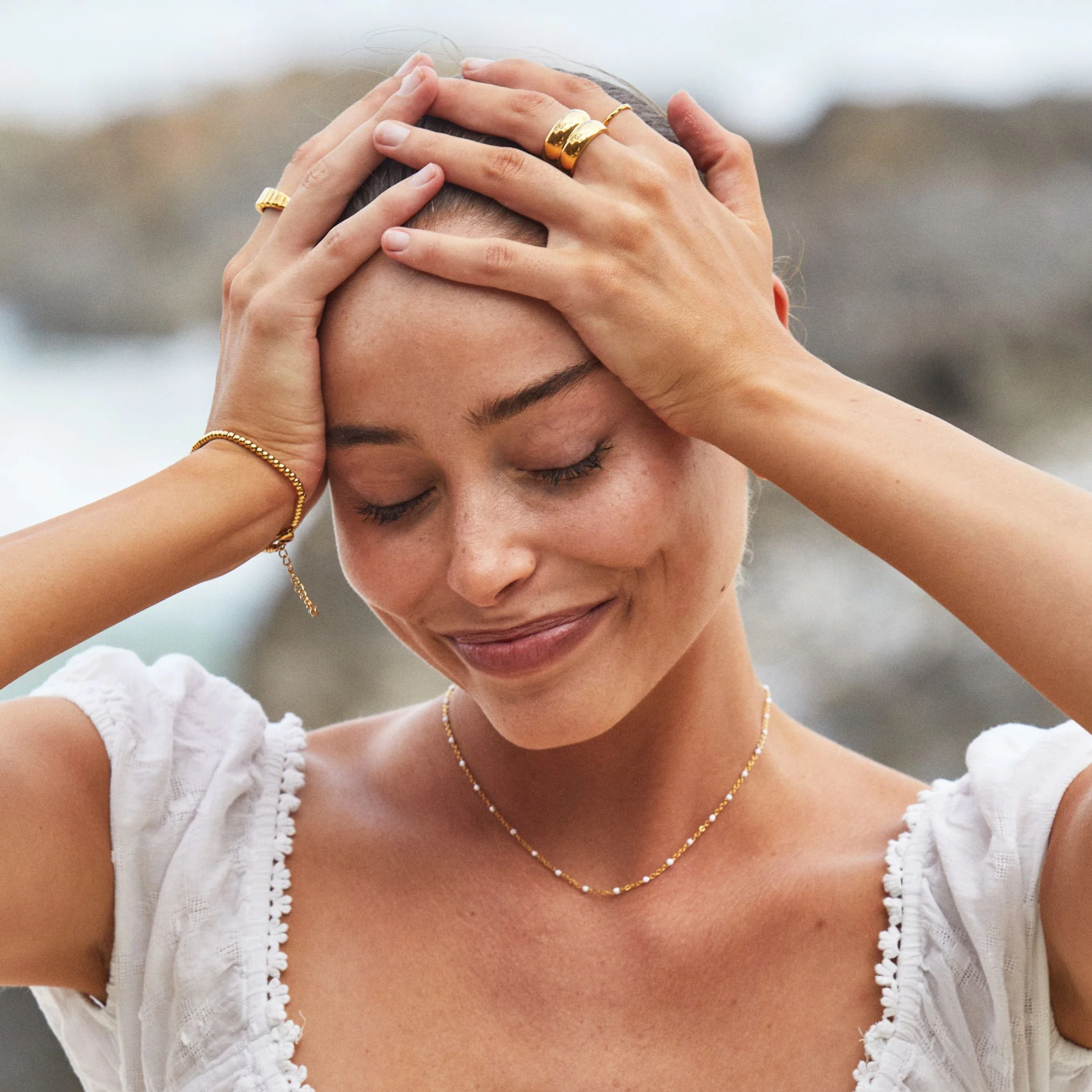 White Beaded Choker - Image 18